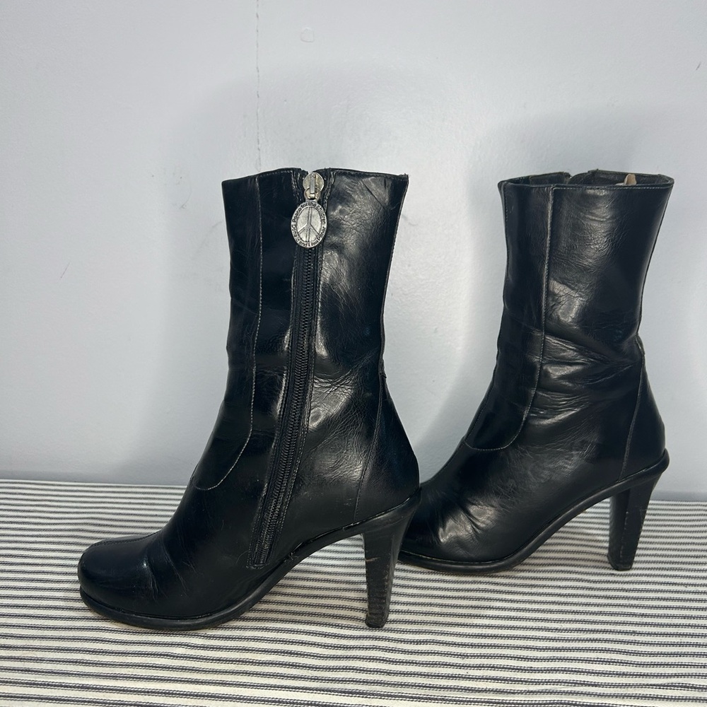 Women's Donald Pliner Heeled Leather Boots Size 5.5